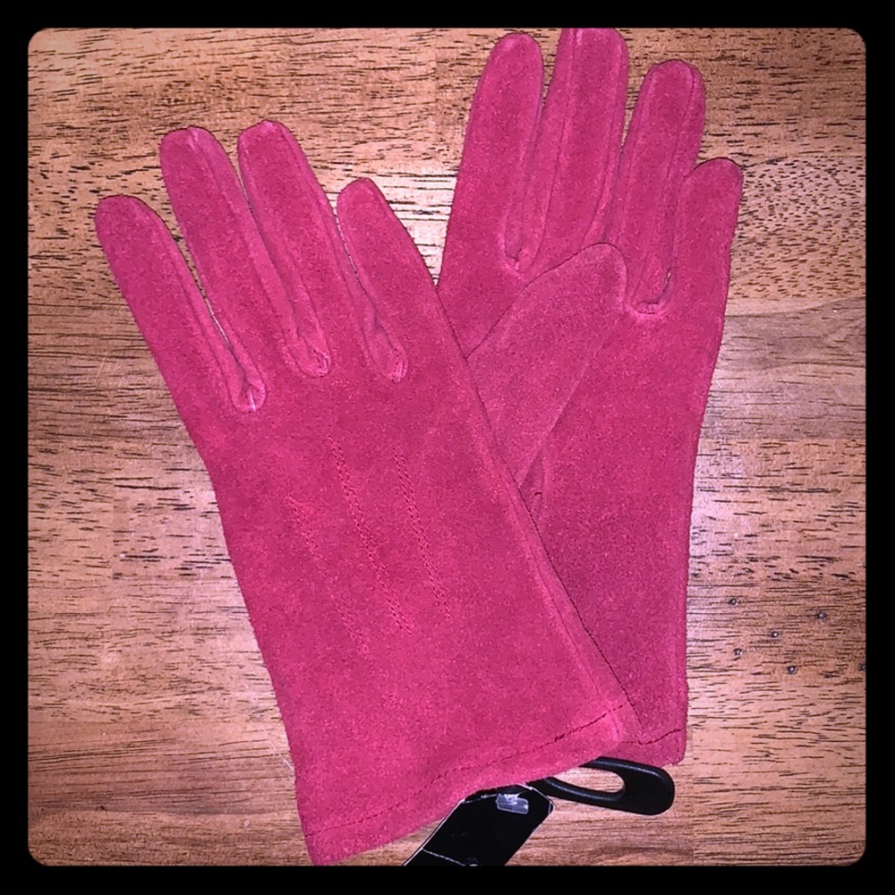 1 pair of 💕 Leather Gloves, NWT - Picture 2 of 7